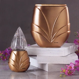 Sírkődísz / Bronz / Porcelán